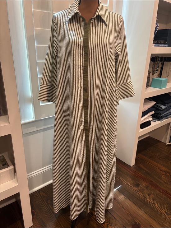 entro Dresses & Skirts - Entro maxi dress